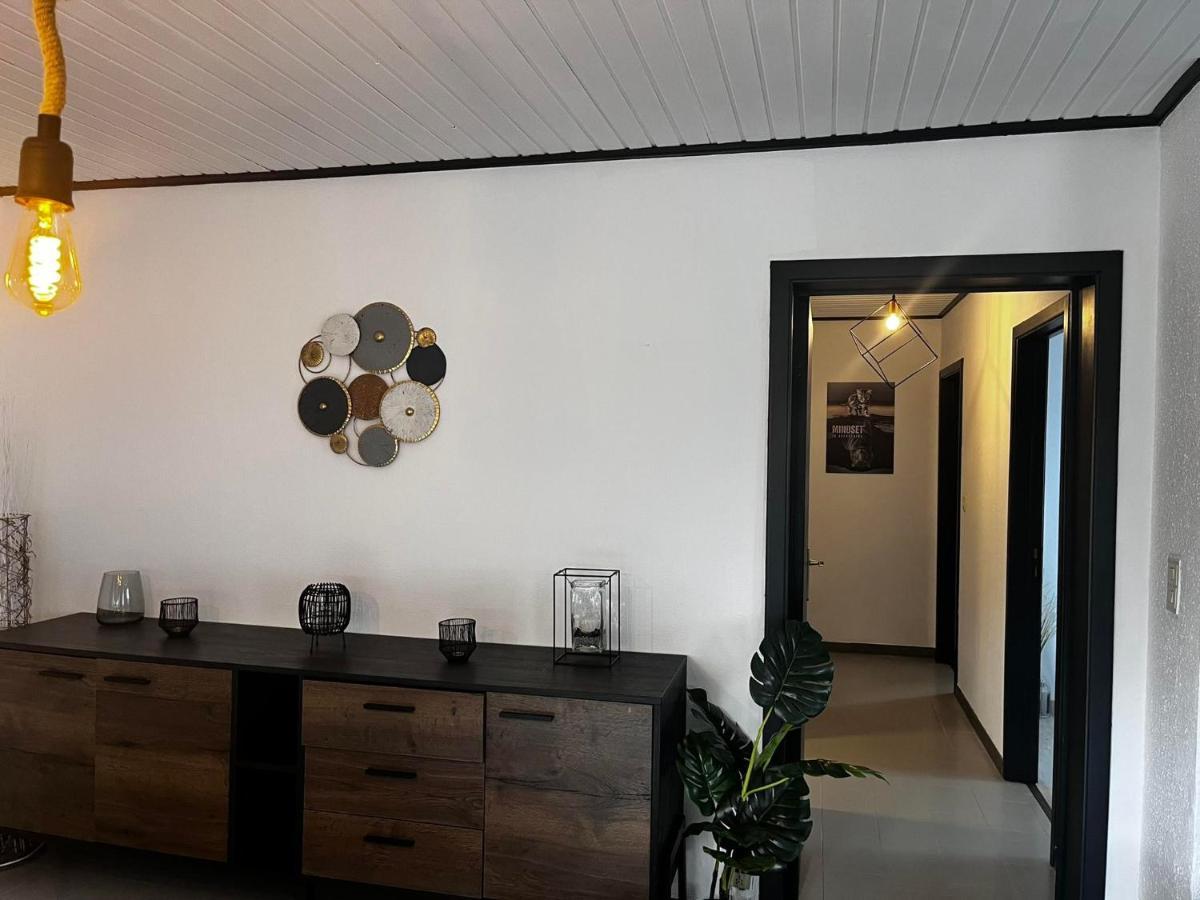Le Clos fleuri Fauvillers Extérieur photo