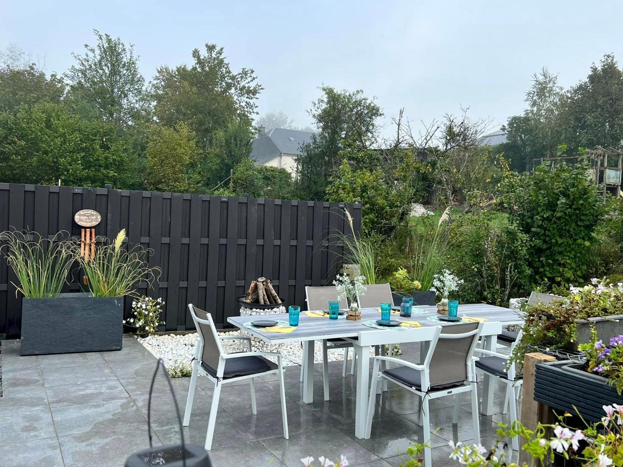Le Clos fleuri Fauvillers Extérieur photo