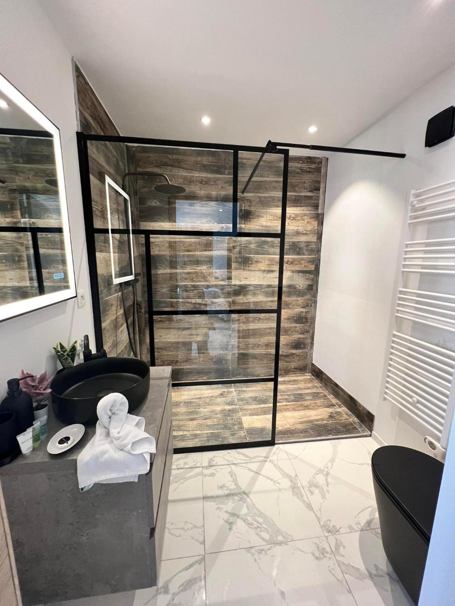 Le Clos fleuri Fauvillers Extérieur photo