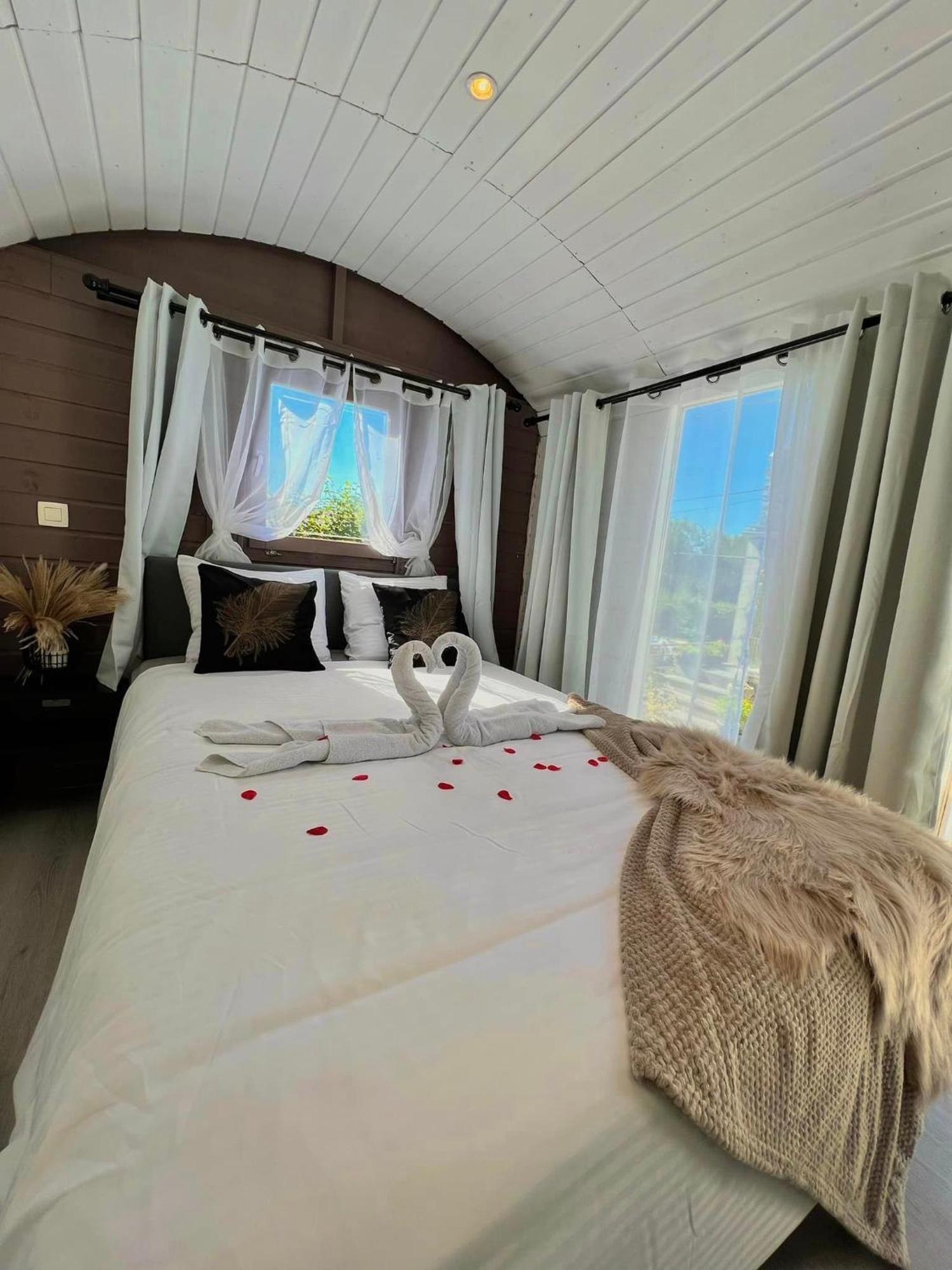 Le Clos fleuri Fauvillers Extérieur photo